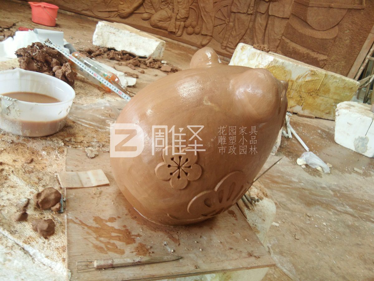 香港商場(chǎng)鼠年可愛(ài)老鼠雕塑(圖1)