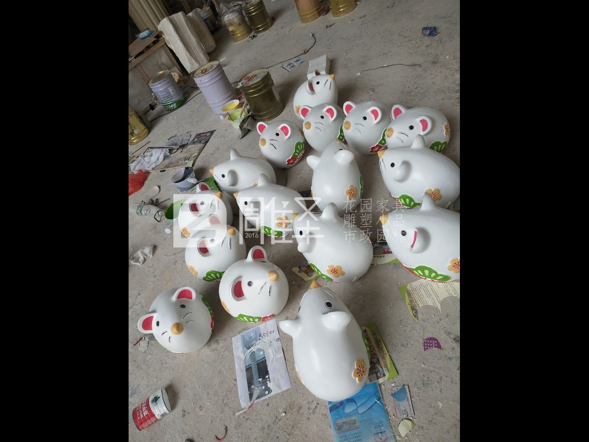 香港商場(chǎng)鼠年可愛(ài)老鼠雕塑(圖6)