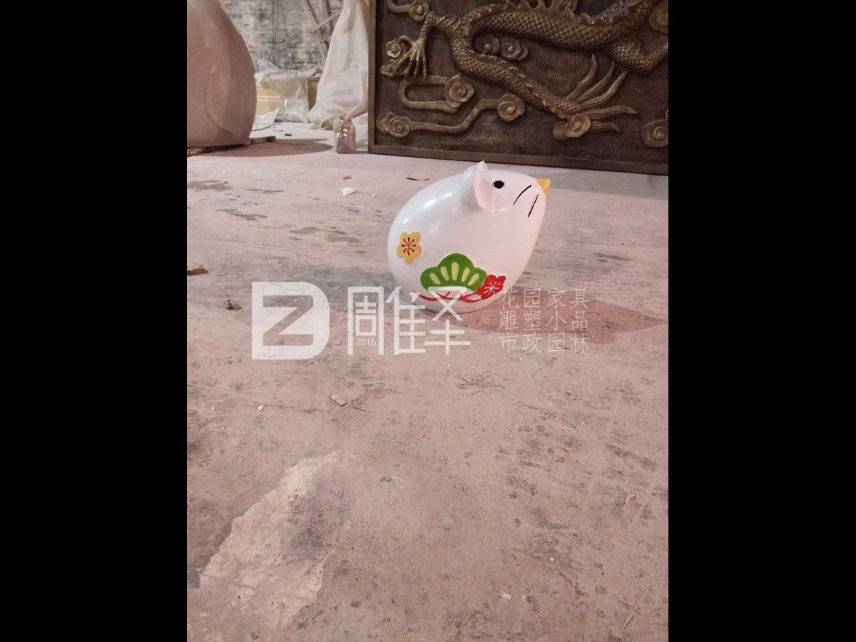 香港商場(chǎng)鼠年可愛(ài)老鼠雕塑(圖5)