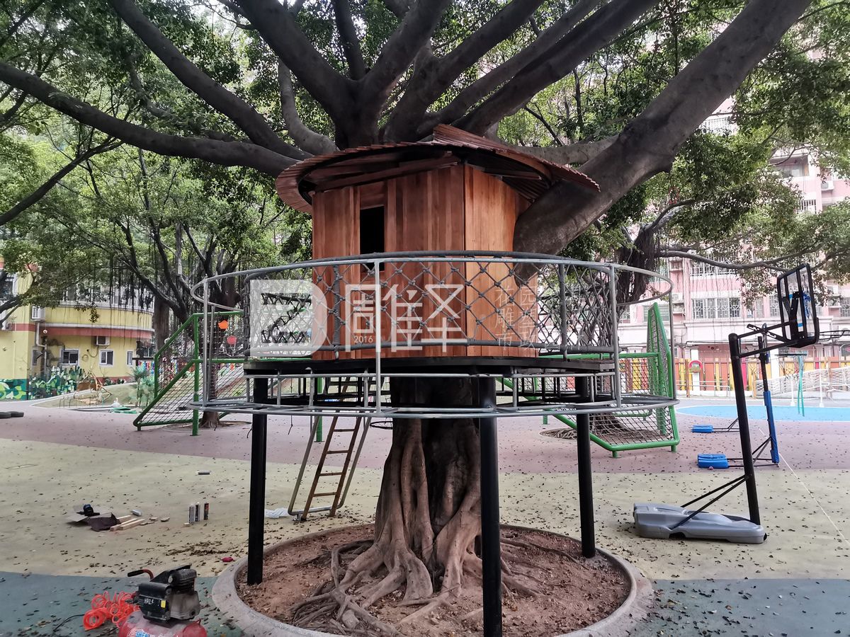 廣州黃埔育蕾幼兒園樹屋現(xiàn)場(chǎng)制作搭建鋼木結(jié)構(gòu)