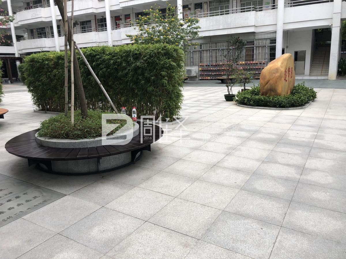廣東廣州番禺市橋實(shí)驗小學(xué)戶(hù)外實(shí)木圍樹(shù)椅現場(chǎng)定制(圖2)