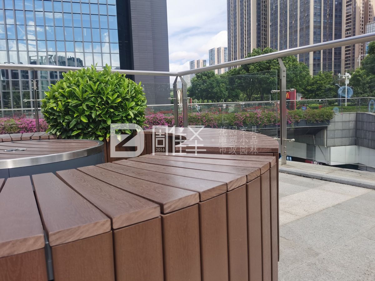 廣州萬(wàn)盛廣場(chǎng)塑木戶(hù)外花園家具圍樹(shù)椅(圖15)