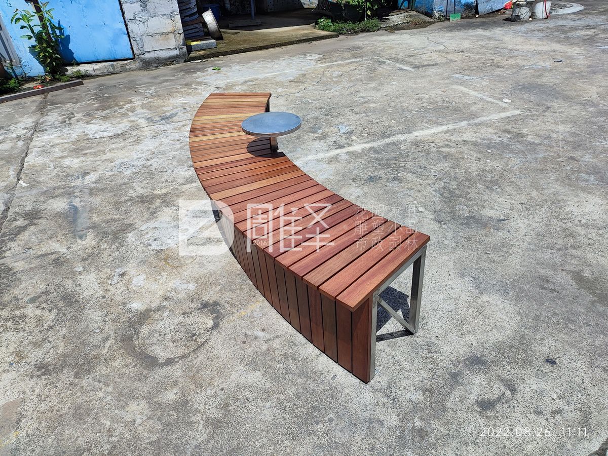 深圳Opower商業(yè)廣場(chǎng)JPG奶茶店現場(chǎng)定制鋼結構實(shí)木椅(圖5)